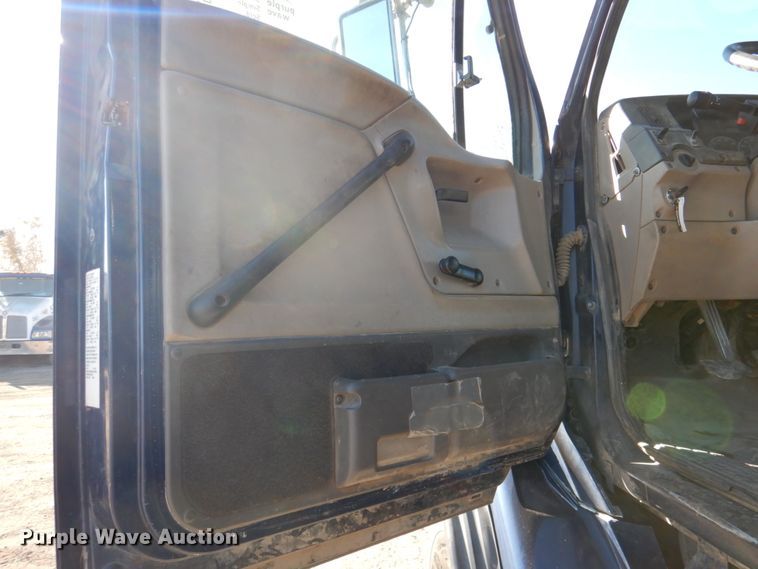 image for item DN2529 2007 Sterling LT8500  dump truck