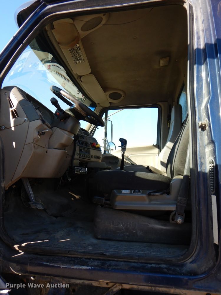 image for item DN2529 2007 Sterling LT8500  dump truck