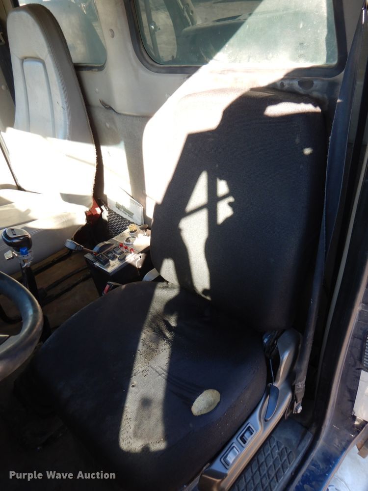 image for item DN2529 2007 Sterling LT8500  dump truck