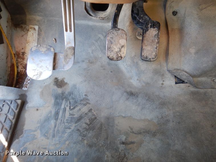 image for item DN2529 2007 Sterling LT8500  dump truck