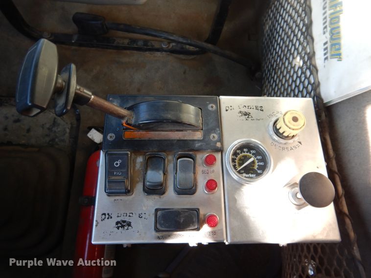 image for item DN2529 2007 Sterling LT8500  dump truck