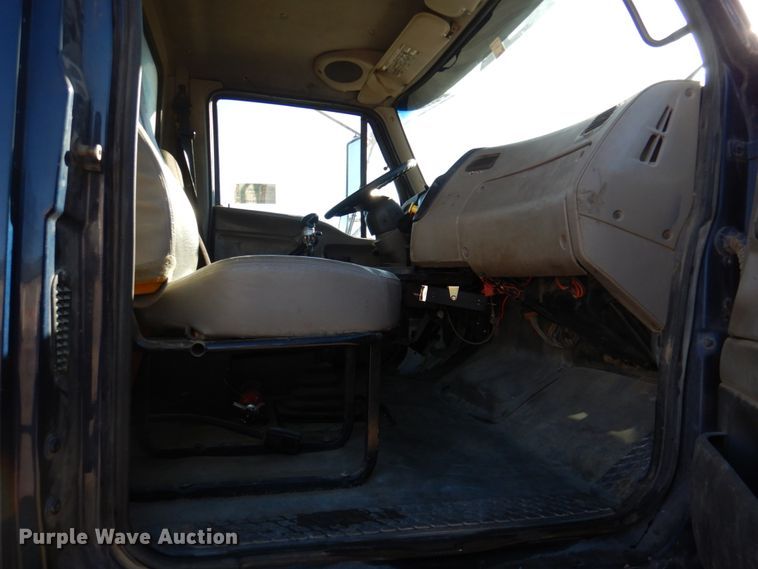 image for item DN2529 2007 Sterling LT8500  dump truck