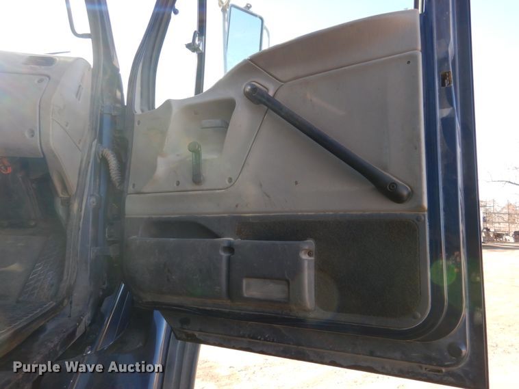 image for item DN2529 2007 Sterling LT8500  dump truck