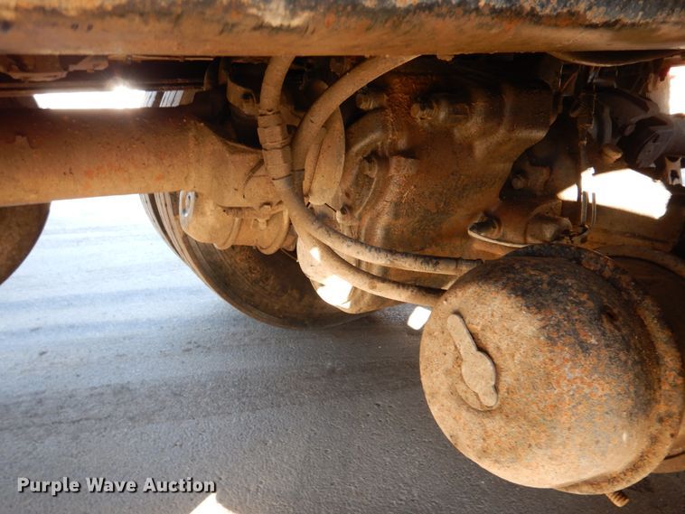 image for item DN2529 2007 Sterling LT8500  dump truck