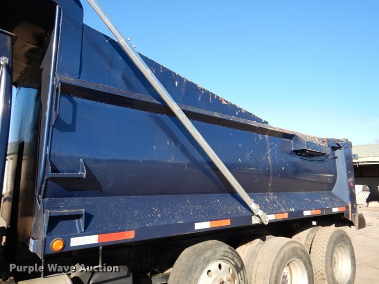 image for item DN2529 2007 Sterling LT8500  dump truck