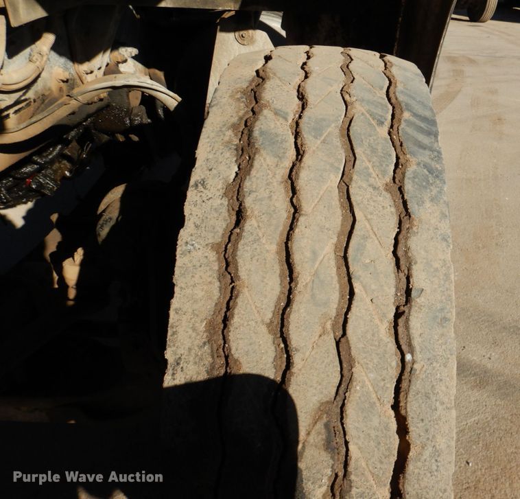 image for item DN2529 2007 Sterling LT8500  dump truck