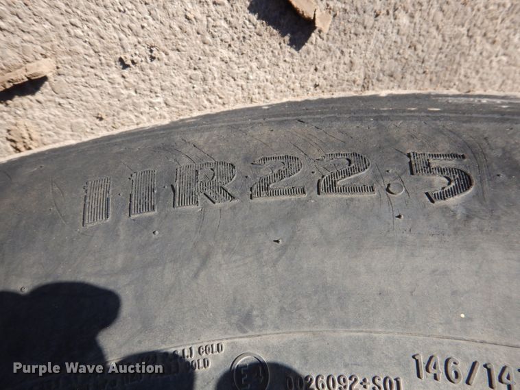 image for item DN2529 2007 Sterling LT8500  dump truck