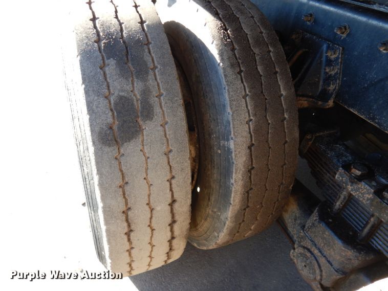 image for item DN2529 2007 Sterling LT8500  dump truck