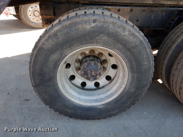 image for item DN2529 2007 Sterling LT8500  dump truck