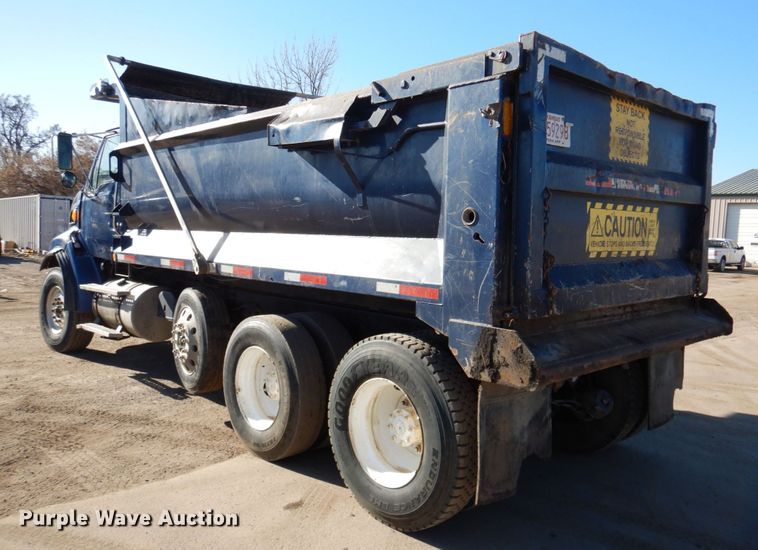 image for item DN2530 2007 Sterling LT8500  dump truck