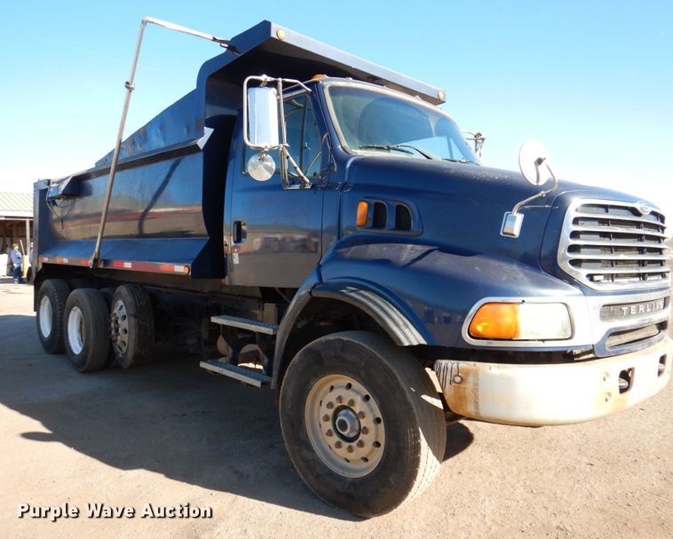 image for item DN2530 2007 Sterling LT8500  dump truck