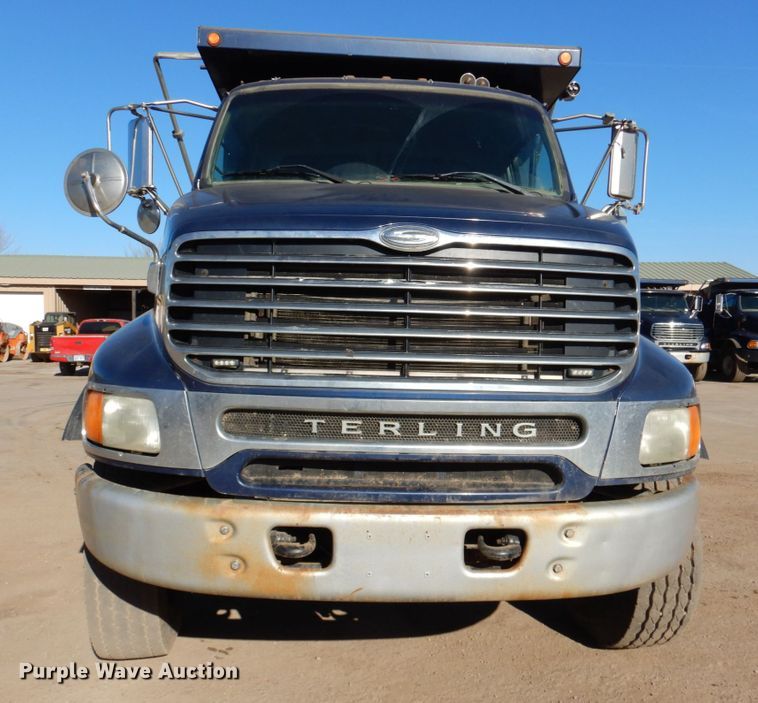 image for item DN2530 2007 Sterling LT8500  dump truck