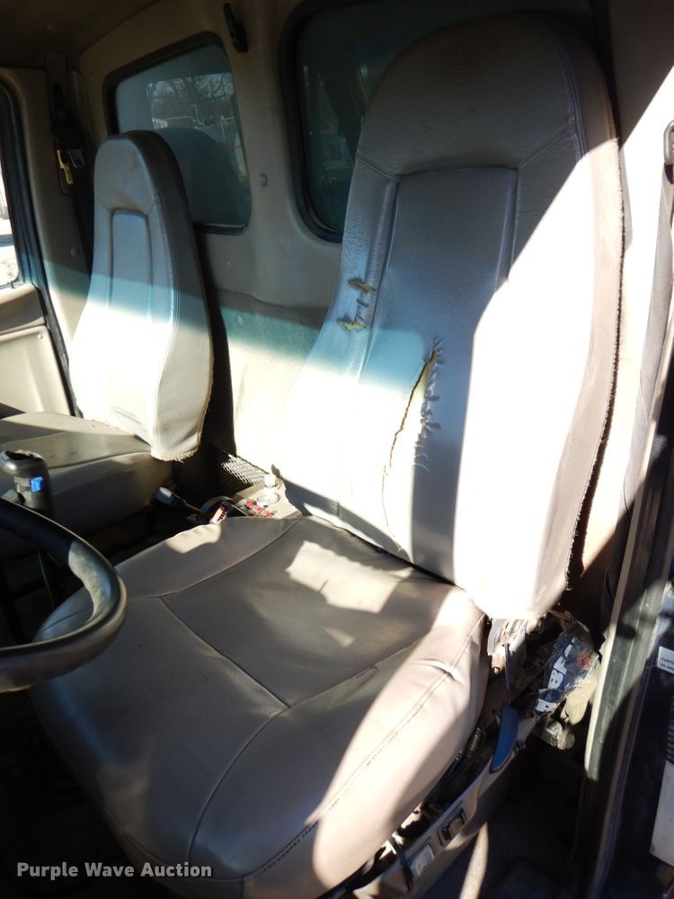 image for item DN2530 2007 Sterling LT8500  dump truck