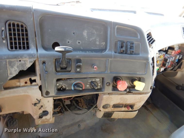 image for item DN2530 2007 Sterling LT8500  dump truck