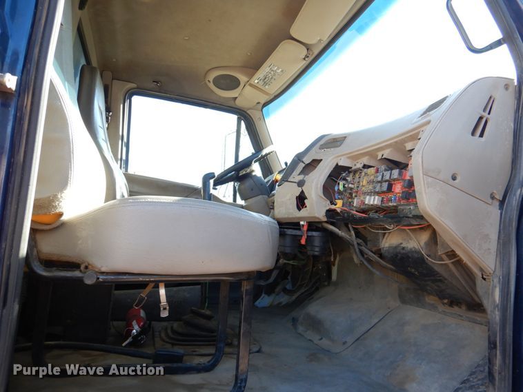 image for item DN2530 2007 Sterling LT8500  dump truck