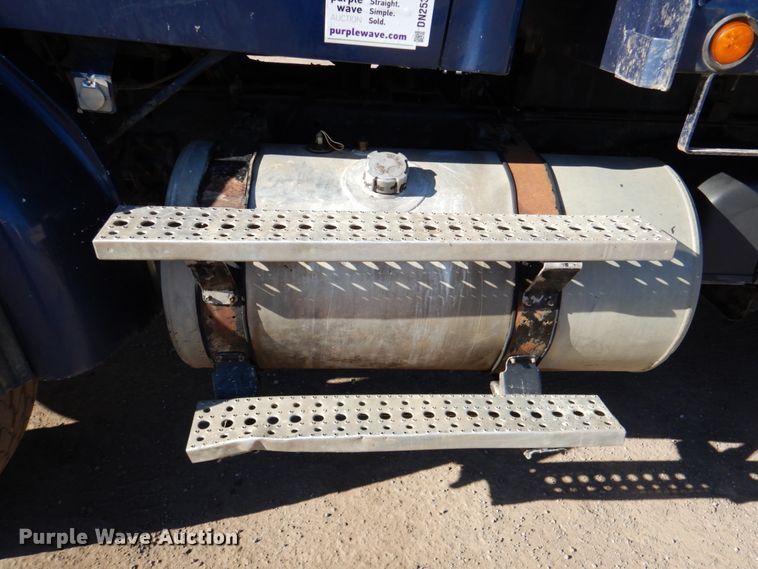 image for item DN2530 2007 Sterling LT8500  dump truck