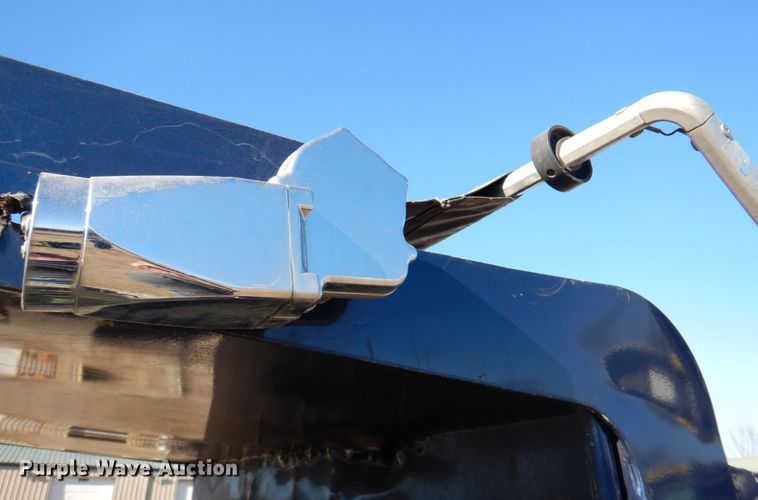 image for item DN2530 2007 Sterling LT8500  dump truck