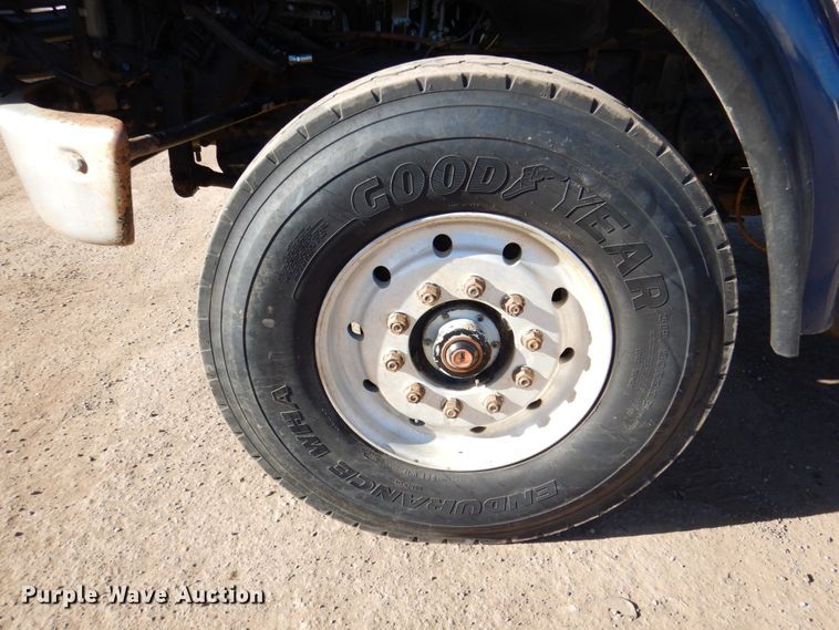 image for item DN2530 2007 Sterling LT8500  dump truck