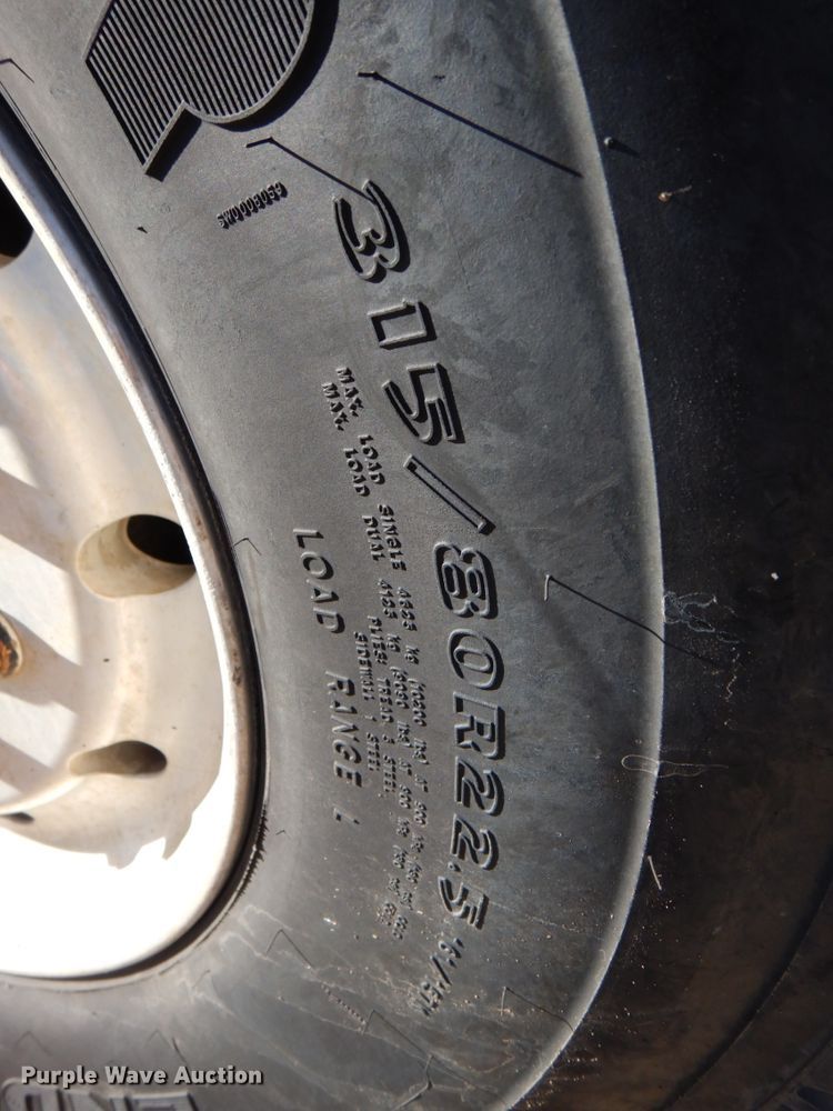 image for item DN2530 2007 Sterling LT8500  dump truck