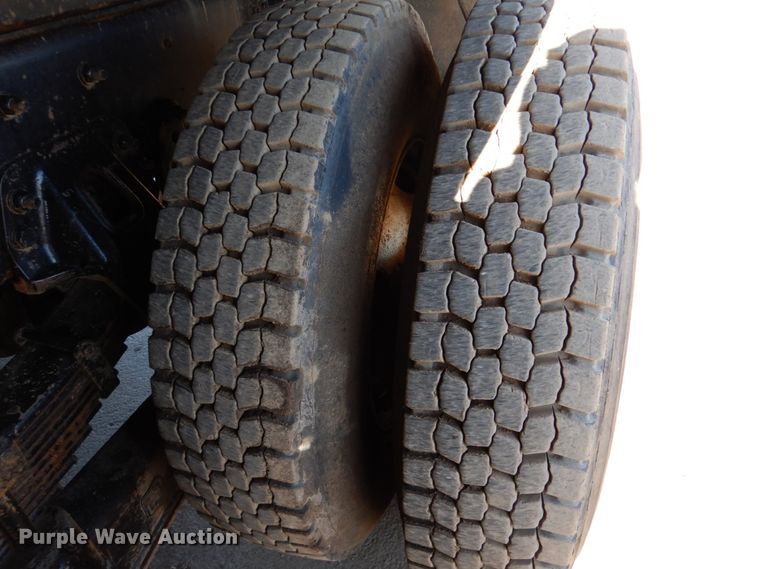 image for item DN2530 2007 Sterling LT8500  dump truck