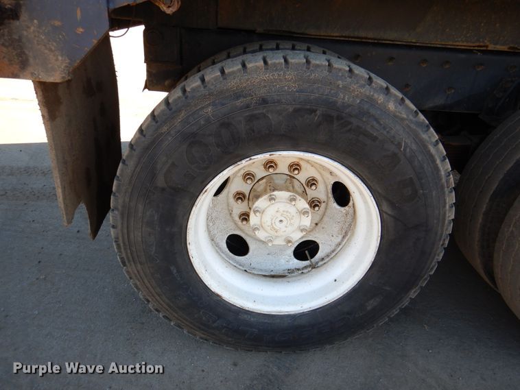 image for item DN2530 2007 Sterling LT8500  dump truck