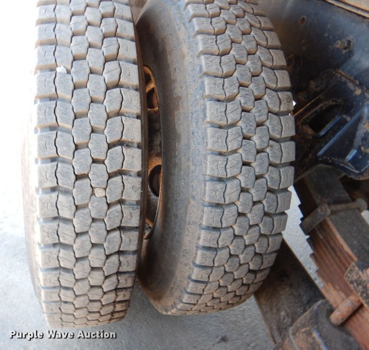 image for item DN2530 2007 Sterling LT8500  dump truck