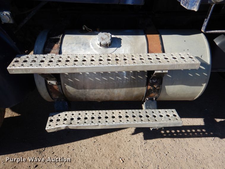 image for item DN2530 2007 Sterling LT8500  dump truck