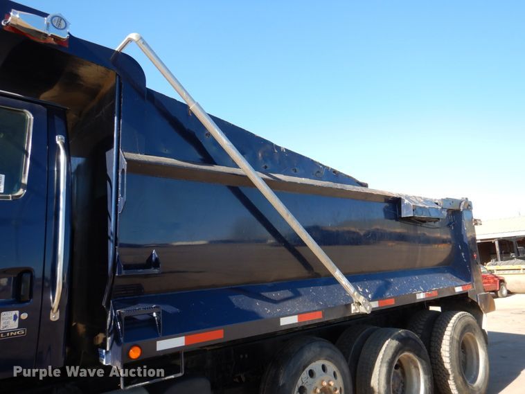 image for item DN2537 2007 Sterling LT8500  dump truck