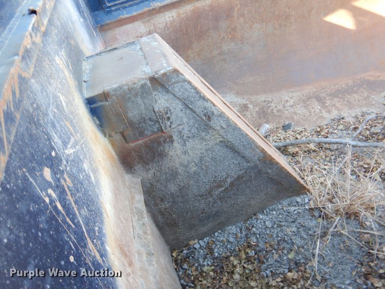 image for item DN2537 2007 Sterling LT8500  dump truck