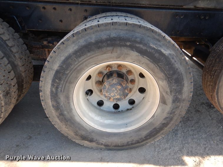 image for item DN2537 2007 Sterling LT8500  dump truck