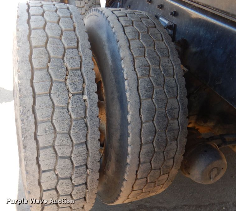 image for item DN2537 2007 Sterling LT8500  dump truck