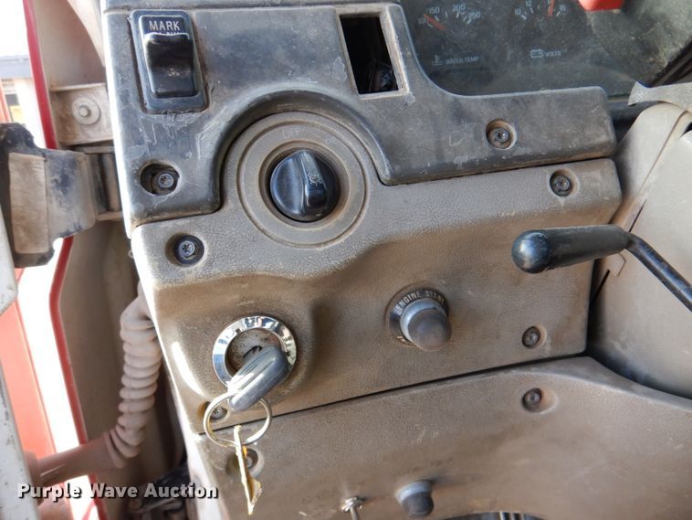 image for item DN2558 2001 Sterling AT9500  semi truck