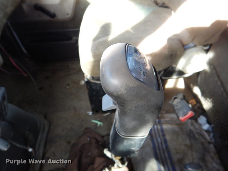 image for item DN2558 2001 Sterling AT9500  semi truck