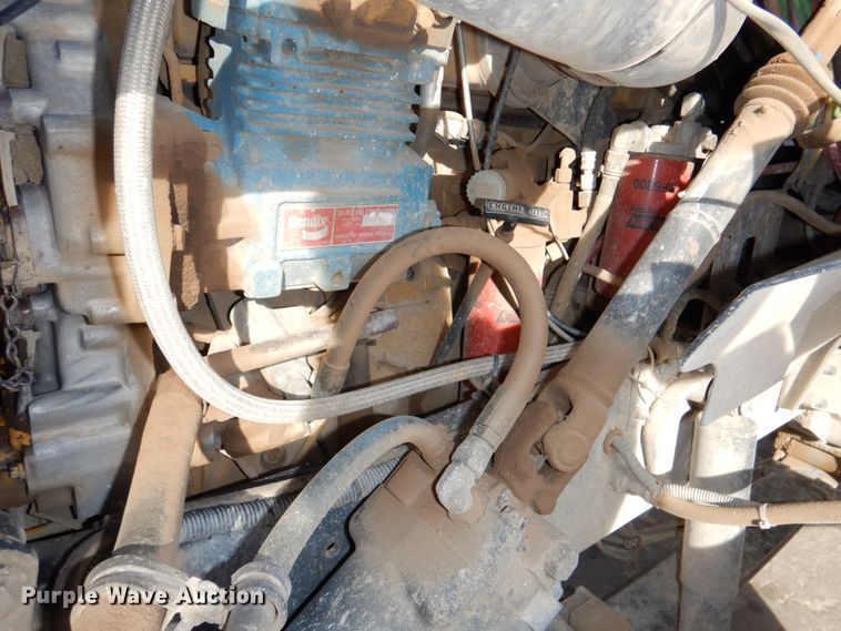 image for item DN2558 2001 Sterling AT9500  semi truck