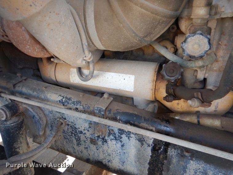 image for item DN2558 2001 Sterling AT9500  semi truck