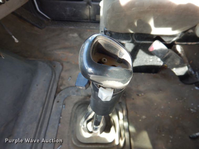 image for item DN2559 2001 Sterling L-Line  semi truck