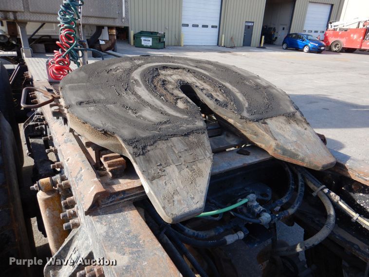 image for item DN2559 2001 Sterling L-Line  semi truck