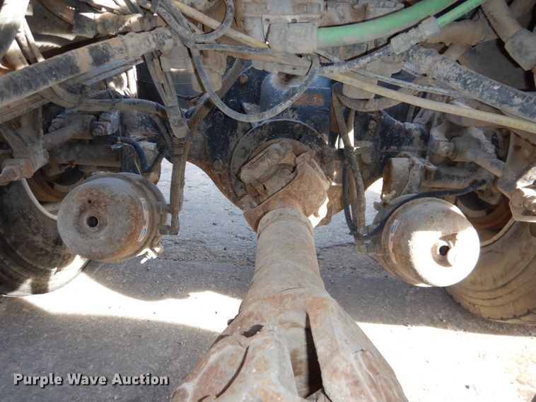 image for item DN2559 2001 Sterling L-Line  semi truck