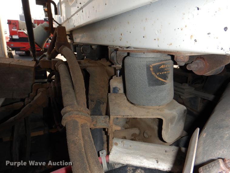 image for item DN2559 2001 Sterling L-Line  semi truck