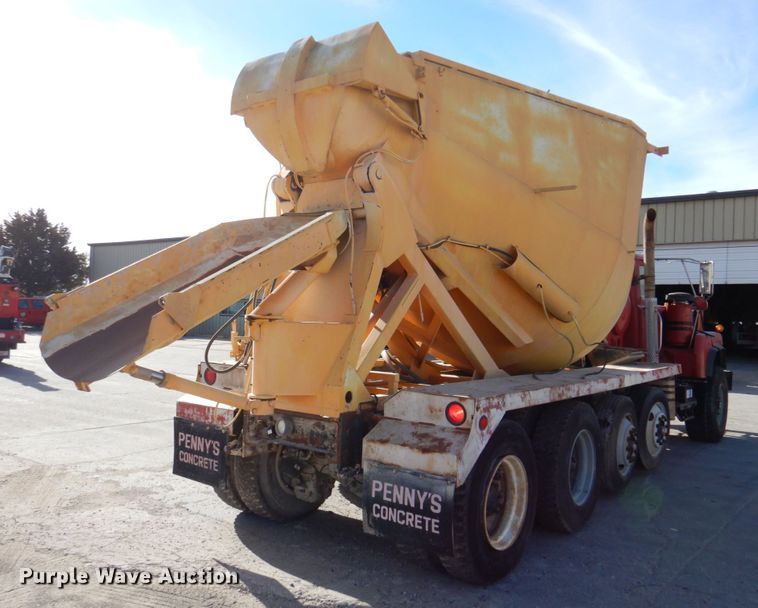 image for item DN2560 2000 Mack DM690S  ready mix truck