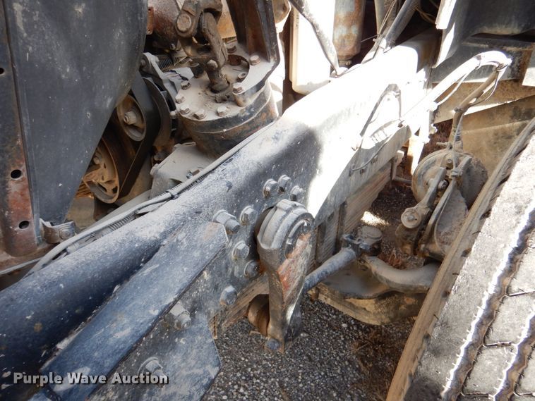 image for item DN2560 2000 Mack DM690S  ready mix truck