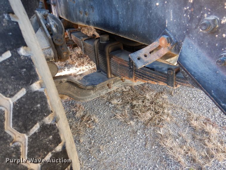 image for item DN2560 2000 Mack DM690S  ready mix truck