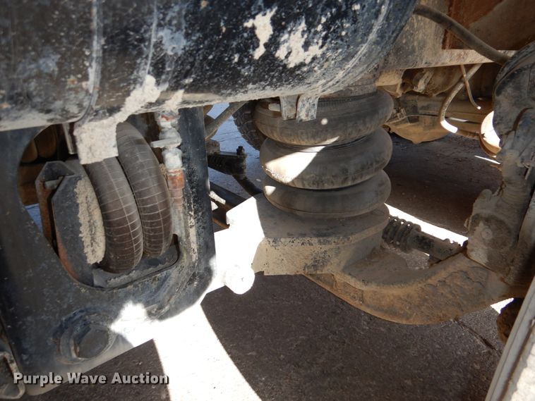 image for item DN2560 2000 Mack DM690S  ready mix truck