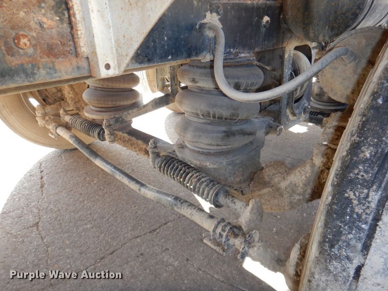 image for item DN2560 2000 Mack DM690S  ready mix truck