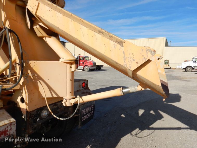 image for item DN2560 2000 Mack DM690S  ready mix truck