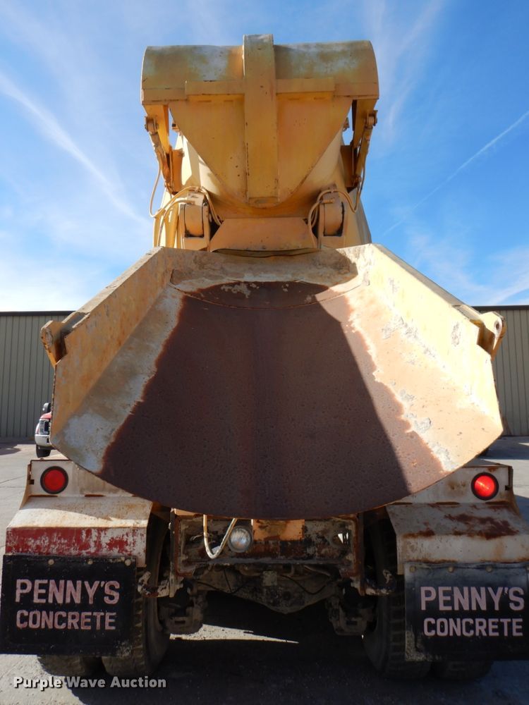 image for item DN2560 2000 Mack DM690S  ready mix truck