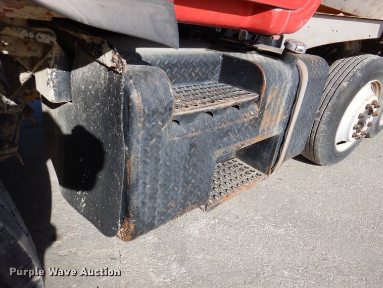 image for item DN2560 2000 Mack DM690S  ready mix truck