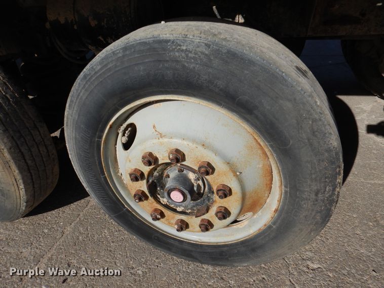 image for item DN2560 2000 Mack DM690S  ready mix truck