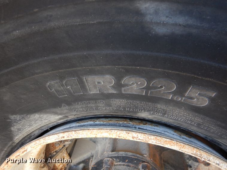 image for item DN2560 2000 Mack DM690S  ready mix truck