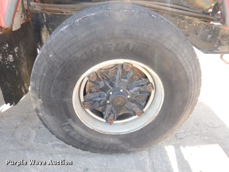 image for item DN2560 2000 Mack DM690S  ready mix truck